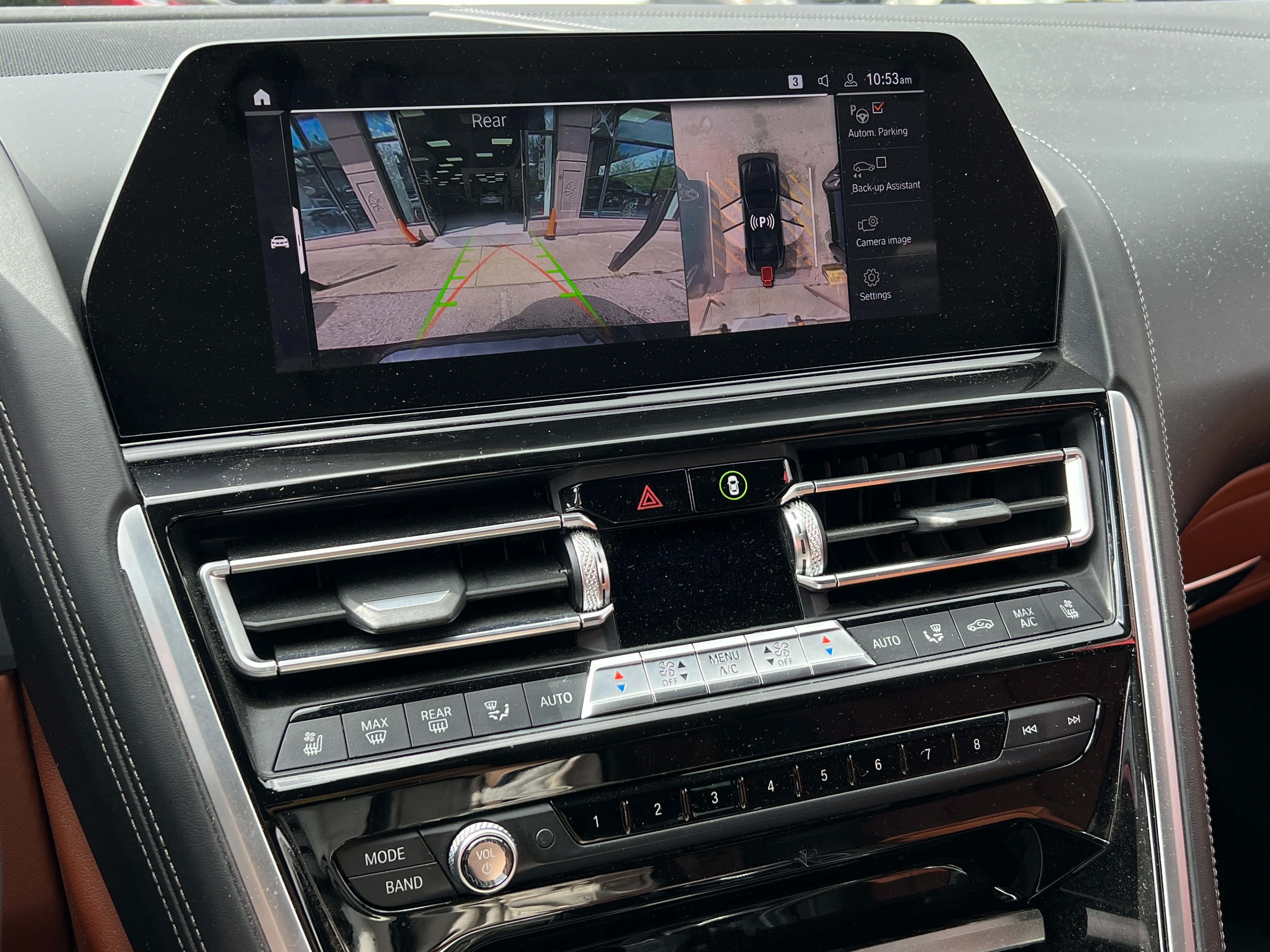 2020 BMW m850i - Image 9